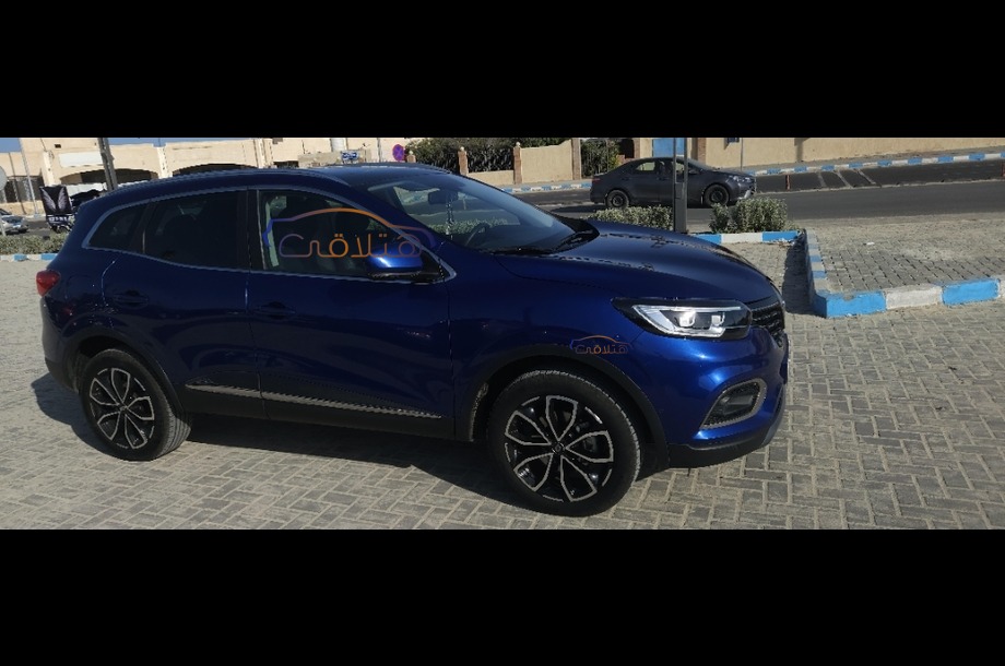 Kadjar Renault أزرق
