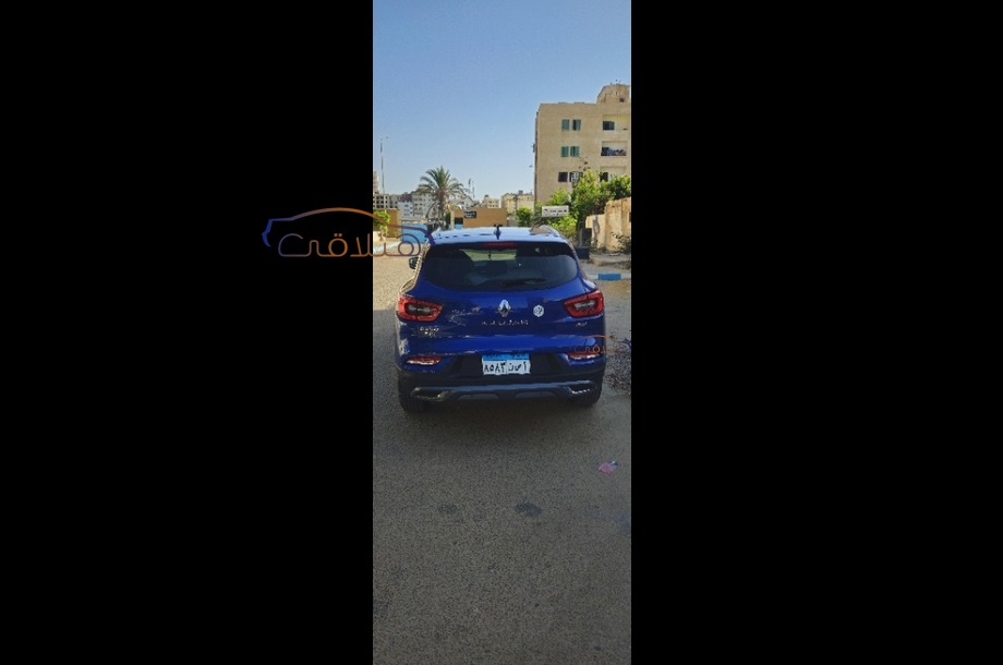 Kadjar Renault أزرق