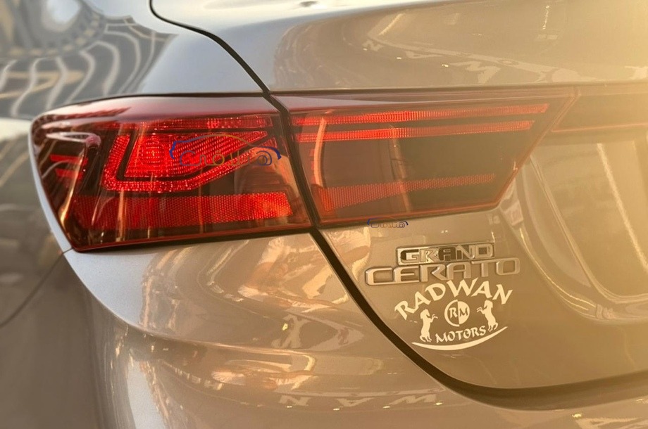Grand Cerato Kia فضي