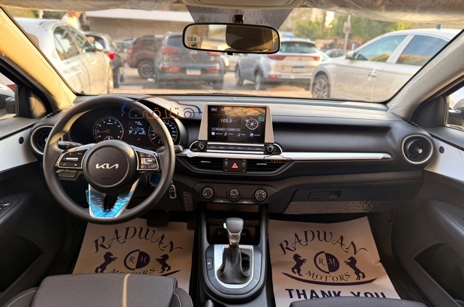 Grand Cerato Kia فضي