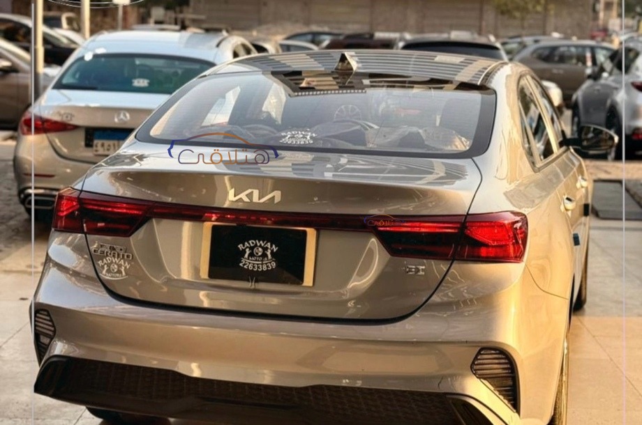Grand Cerato Kia فضي