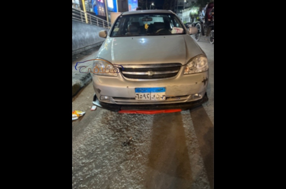 Optra Chevrolet فضي