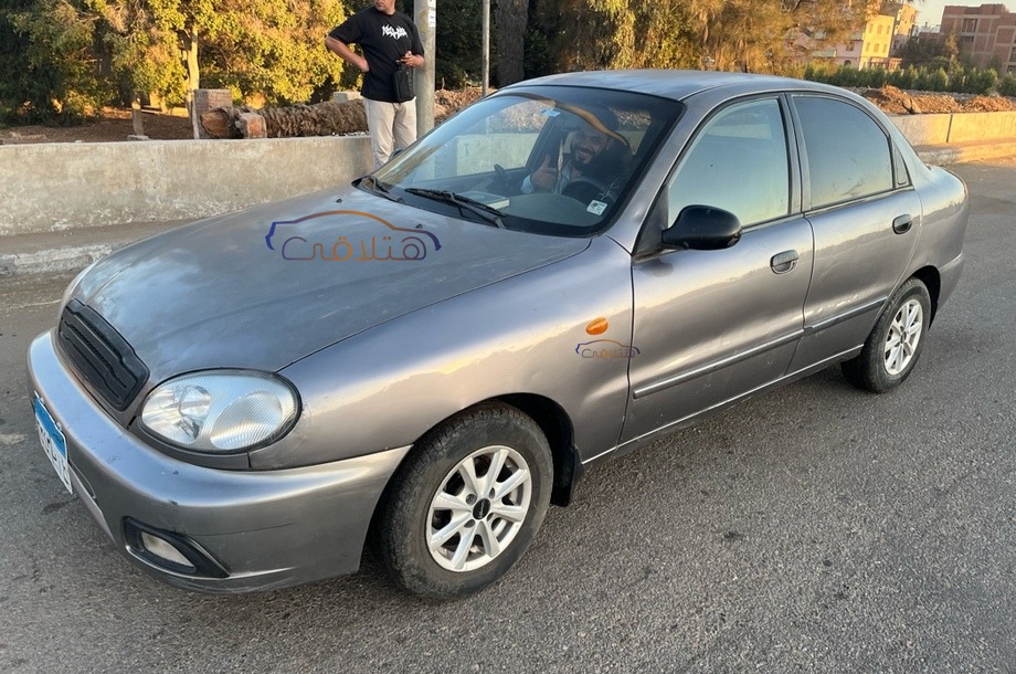 Lanos Chevrolet Gray