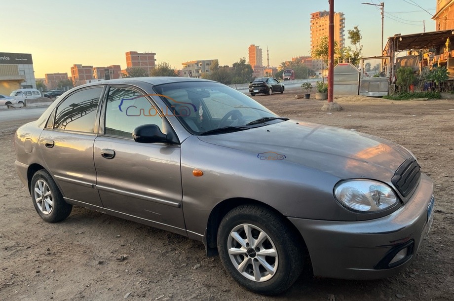 Lanos Chevrolet Gray