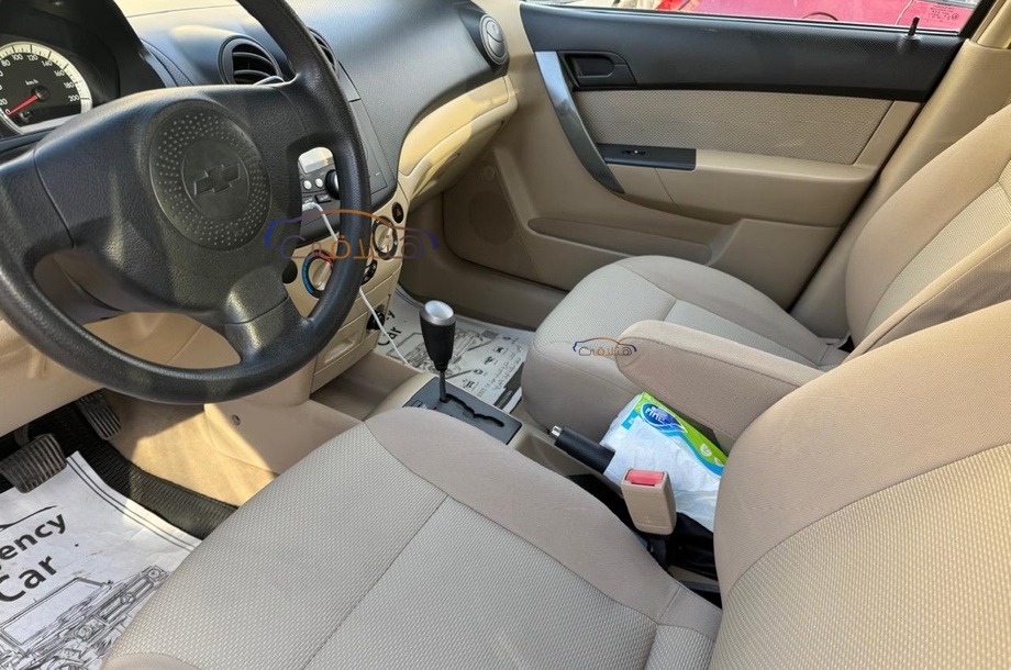 Aveo Chevrolet أسود