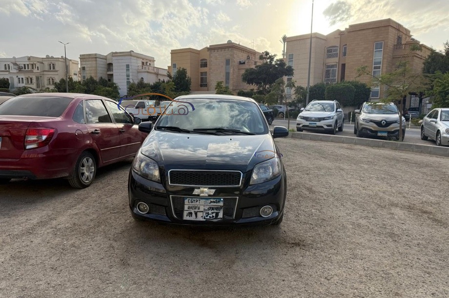 Aveo Chevrolet أسود