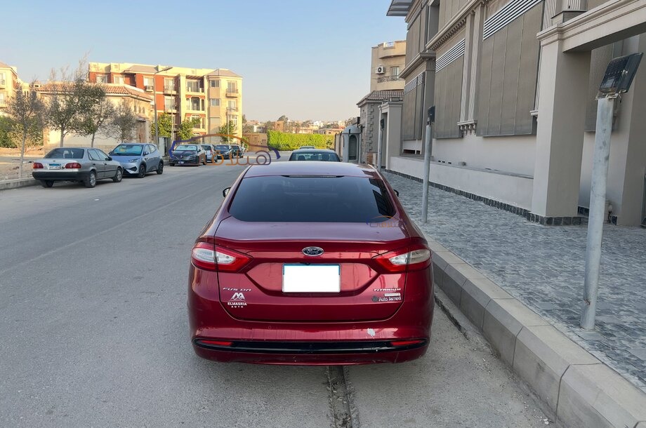 Fusion Ford Red