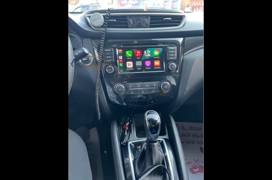 Qashqai Nissan فضي