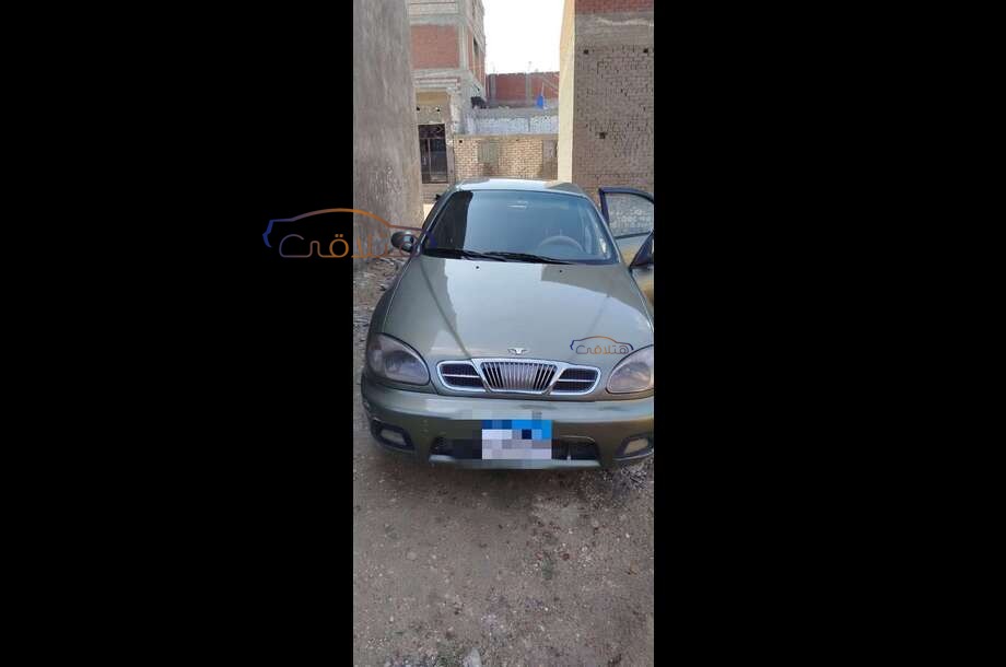 Lanos Daewoo زيتوني