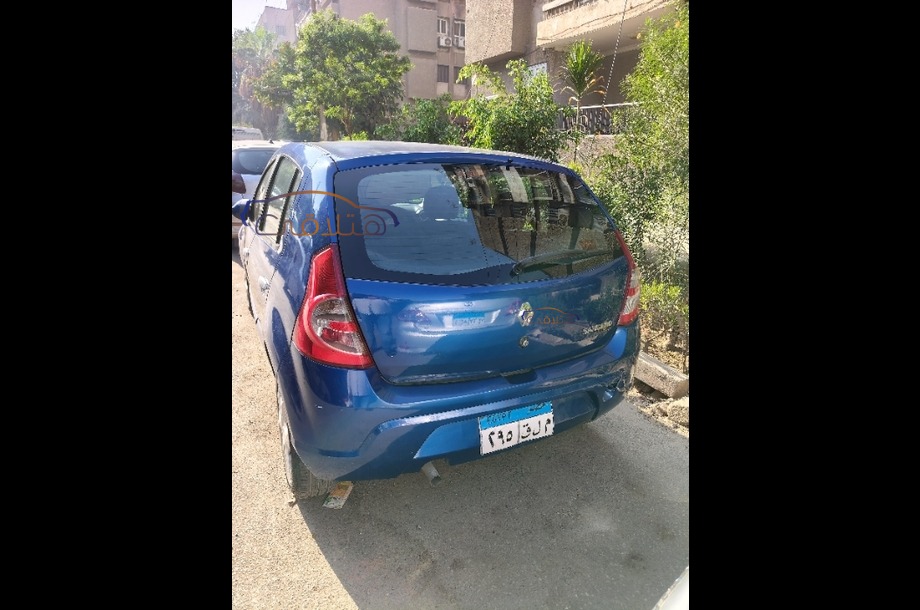 Sandero Renault Blue