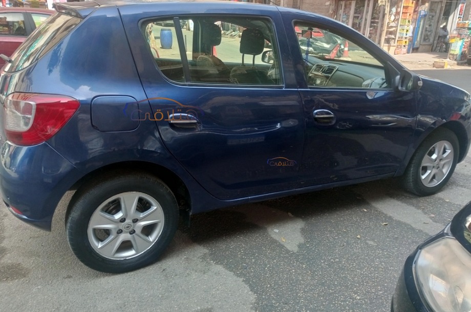 Sandero Renault Blue
