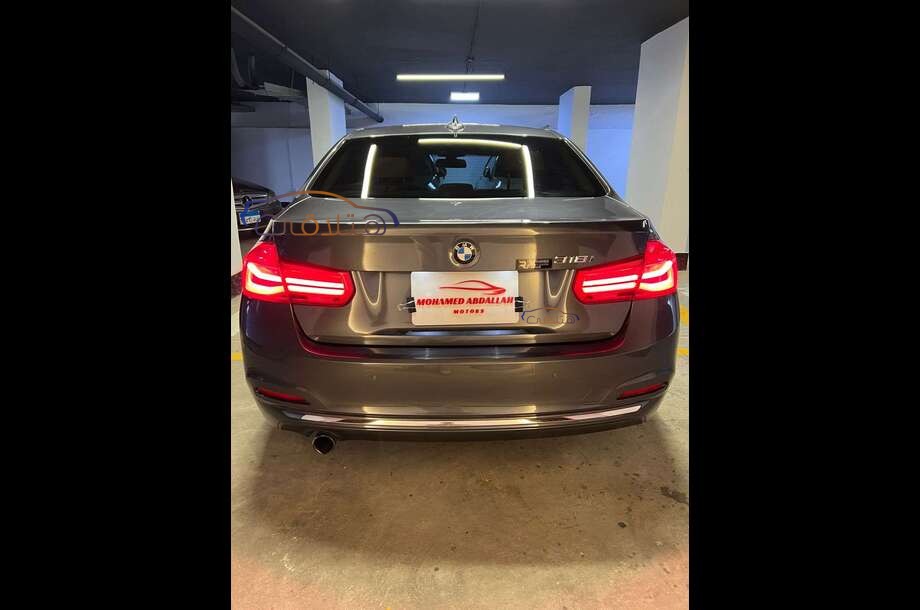 318 BMW فضي