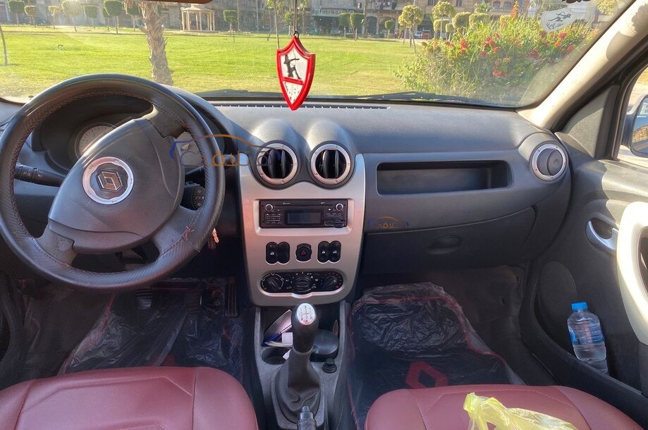 Sandero Renault Black