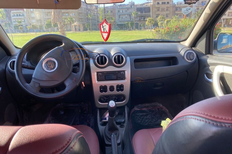 Sandero Renault Black