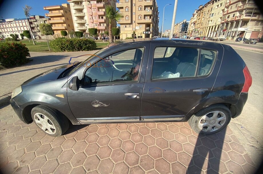 Sandero Renault Black