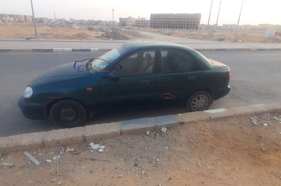 Lanos Daewoo اخضر غامق