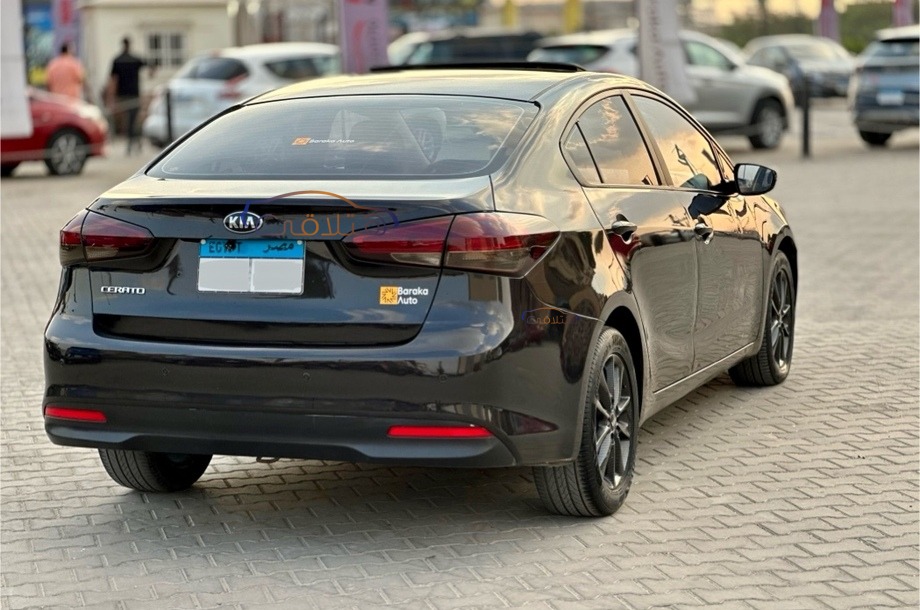 Cerato Kia أسود