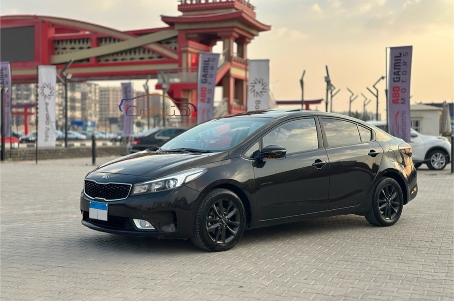 Cerato Kia أسود