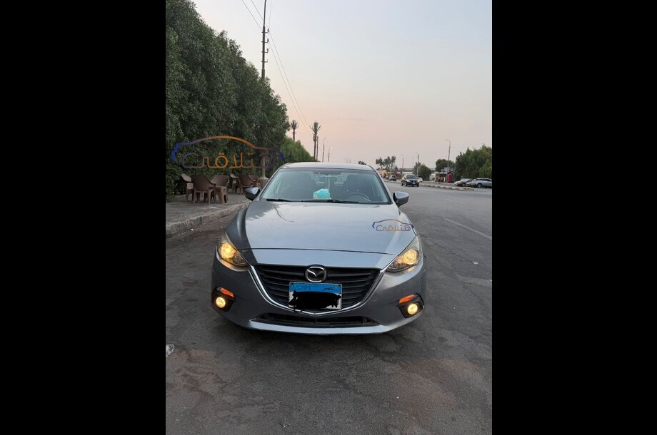 Mazda 3 Mazda فضي