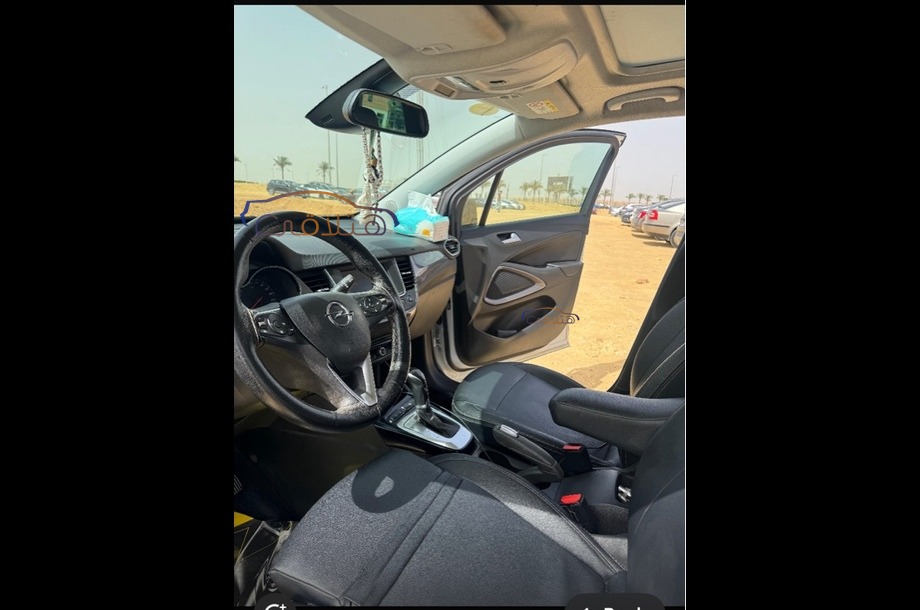 Crossland Opel أبيض