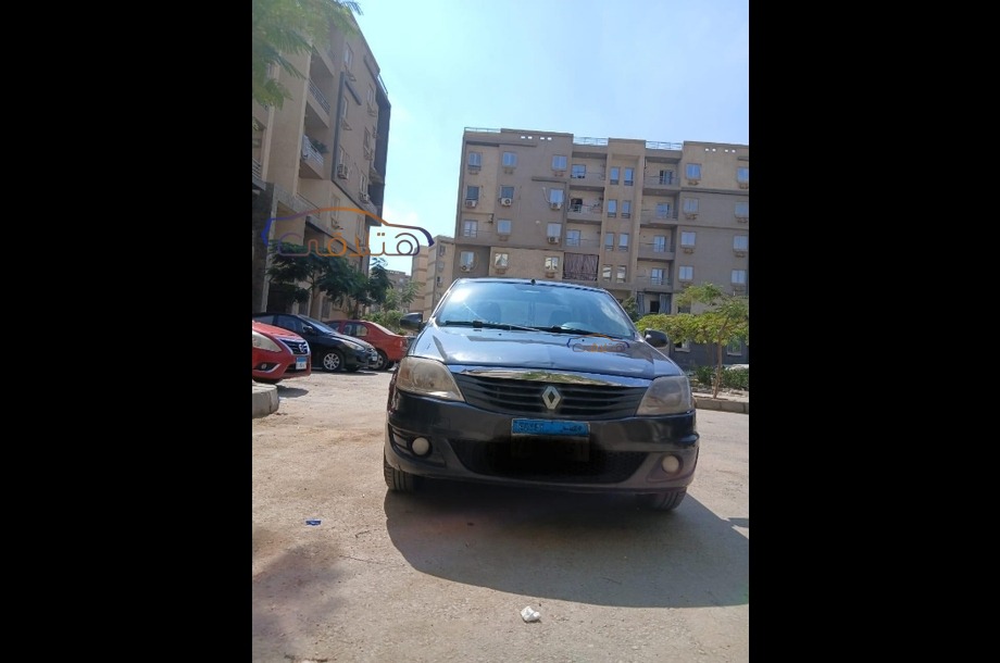 Logan Renault رمادي