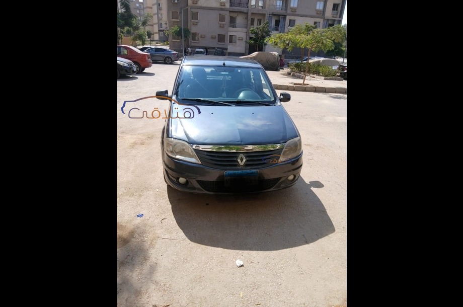 Logan Renault رمادي