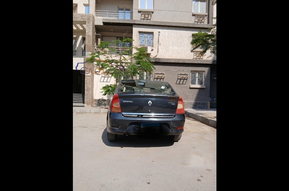 Logan Renault رمادي