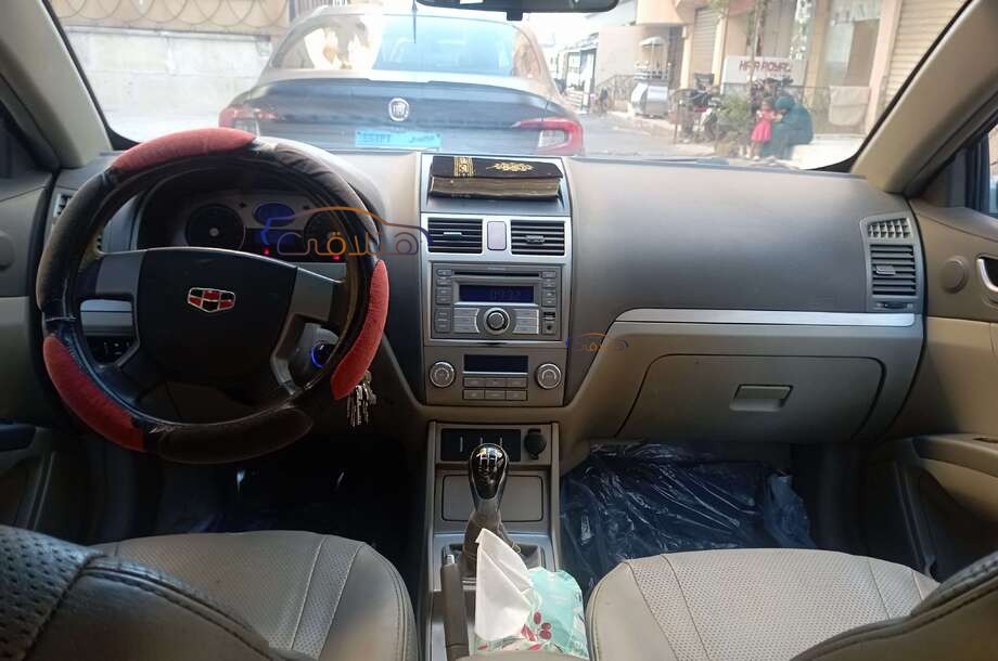 Emgrand 7 Geely فضي
