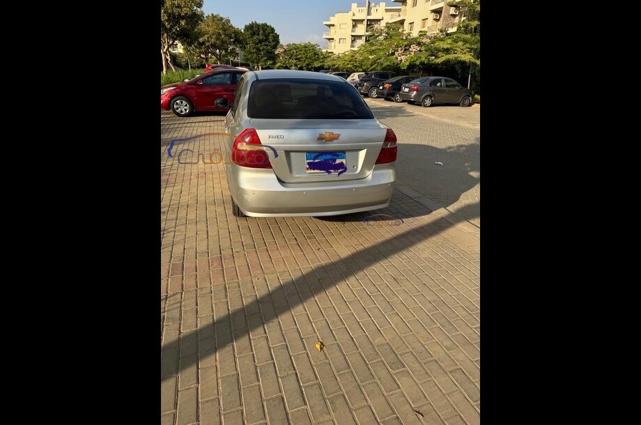 Aveo Chevrolet فضي
