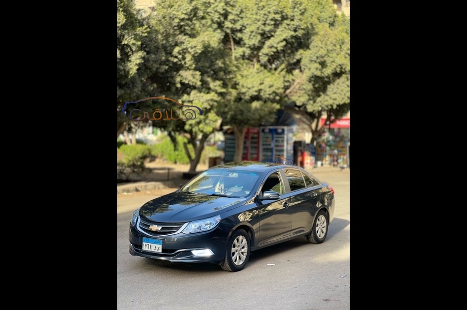 Optra Chevrolet الأزرق الداكن