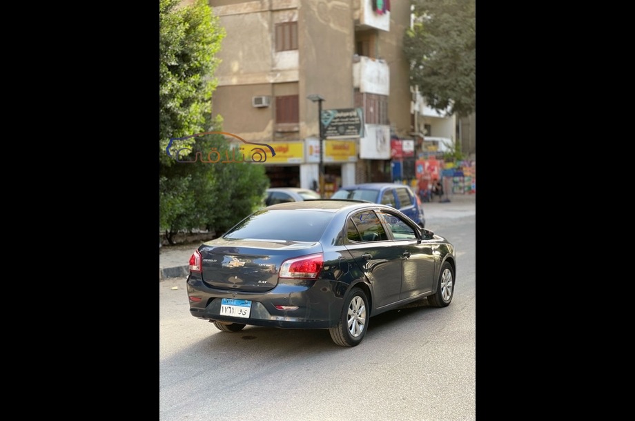 Optra Chevrolet الأزرق الداكن