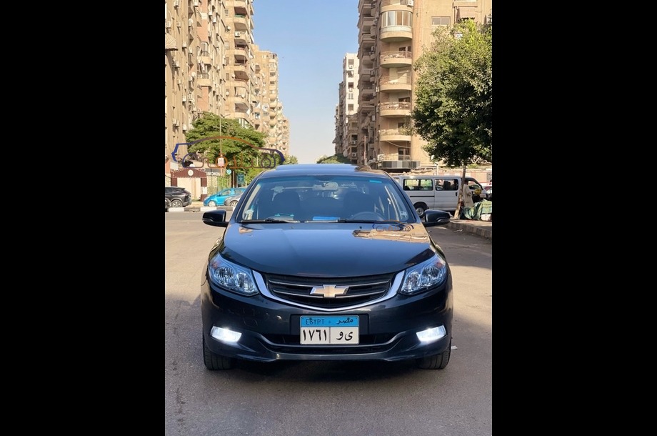 Optra Chevrolet الأزرق الداكن