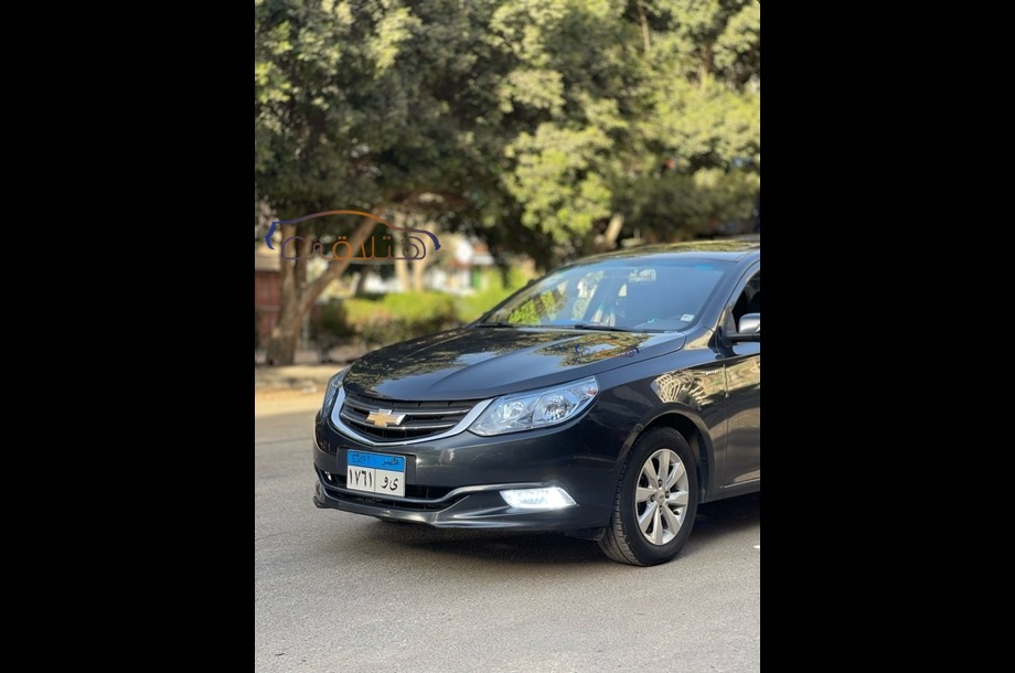 Optra Chevrolet الأزرق الداكن