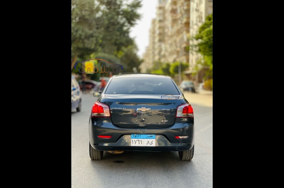Optra Chevrolet الأزرق الداكن