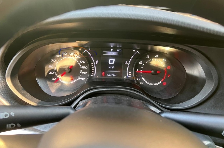 Tipo Fiat اخضر غامق