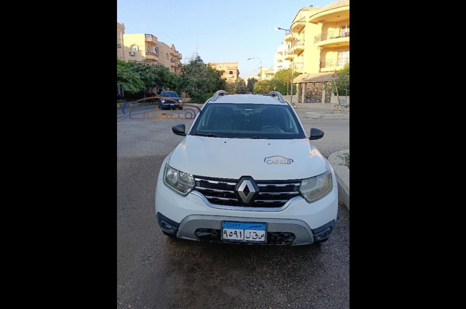 Duster Renault أبيض