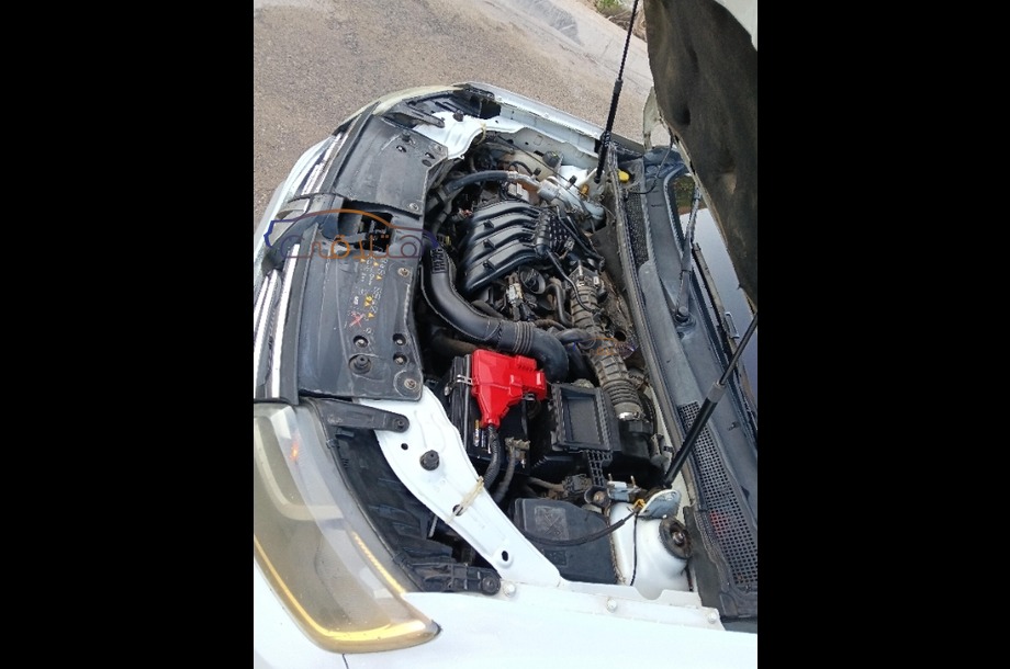 Duster Renault أبيض