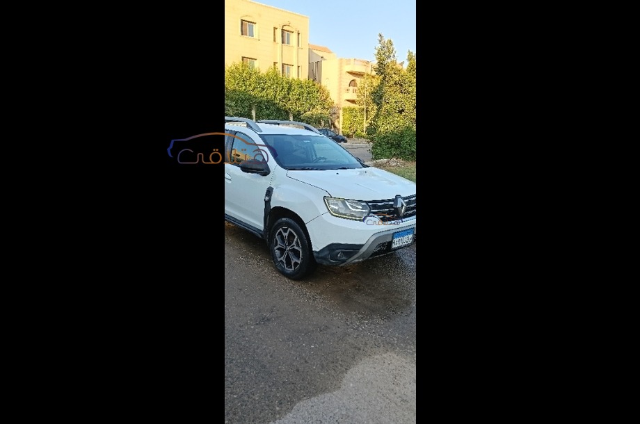 Duster Renault أبيض