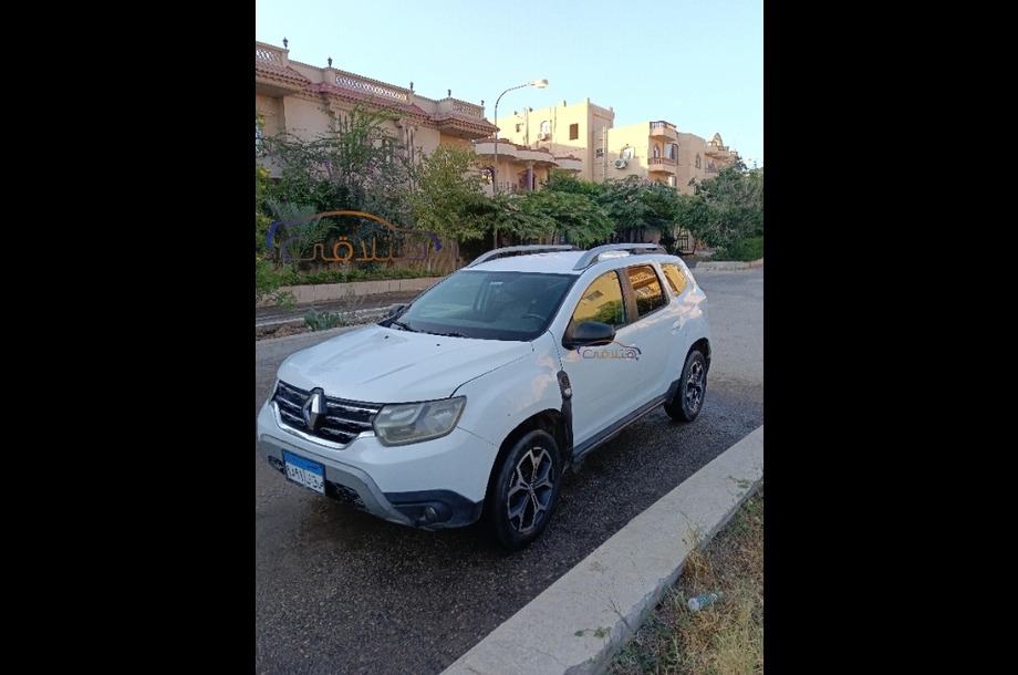 Duster Renault أبيض