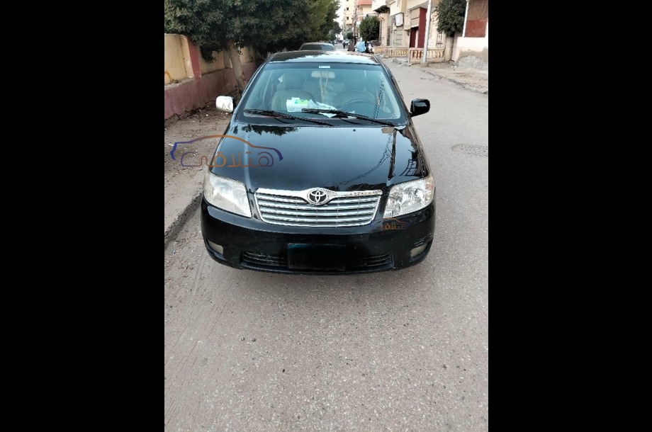 Corolla Toyota أسود