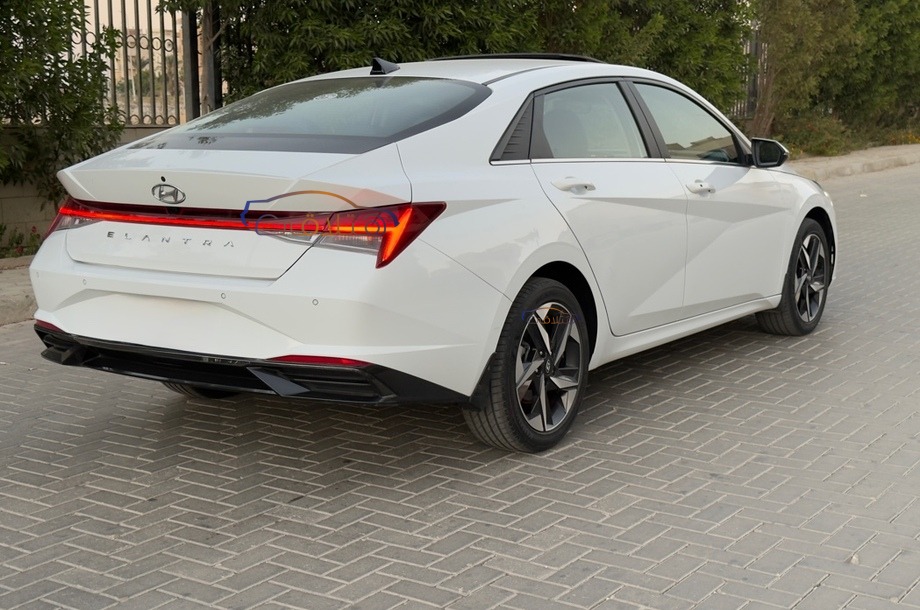 Elantra CN7 Hyundai White