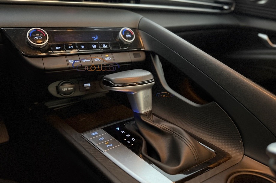 Elantra CN7 Hyundai White