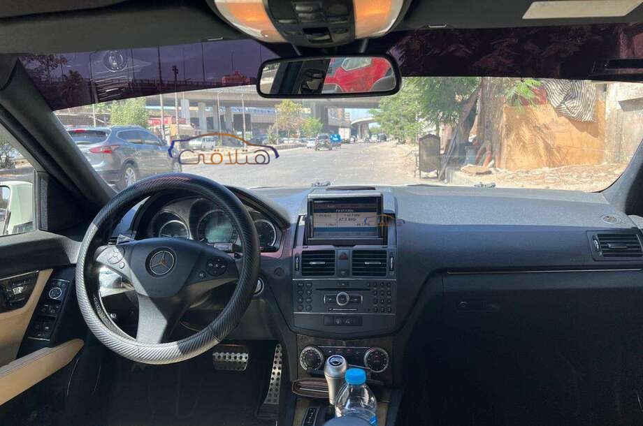 C 180 Mercedes أبيض