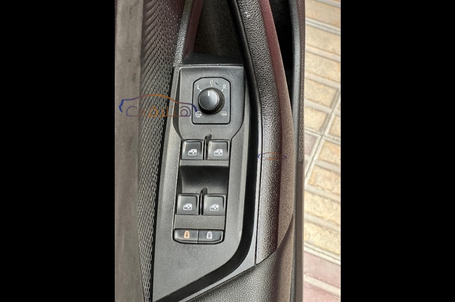 Octavia RS Skoda احمر