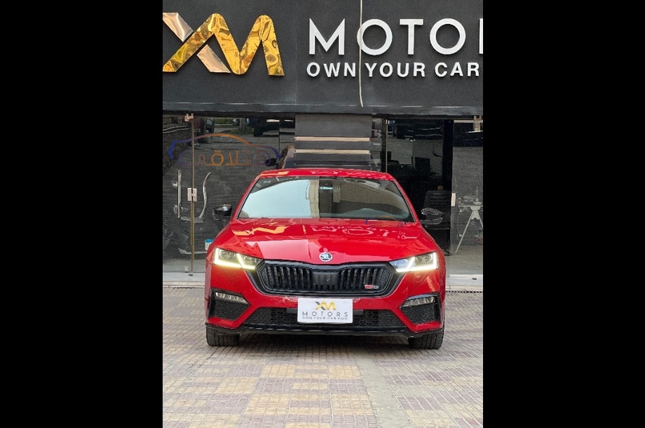 Octavia RS Skoda احمر