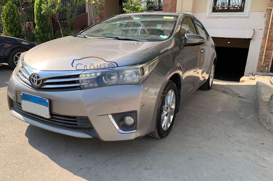 Corolla Toyota بيج