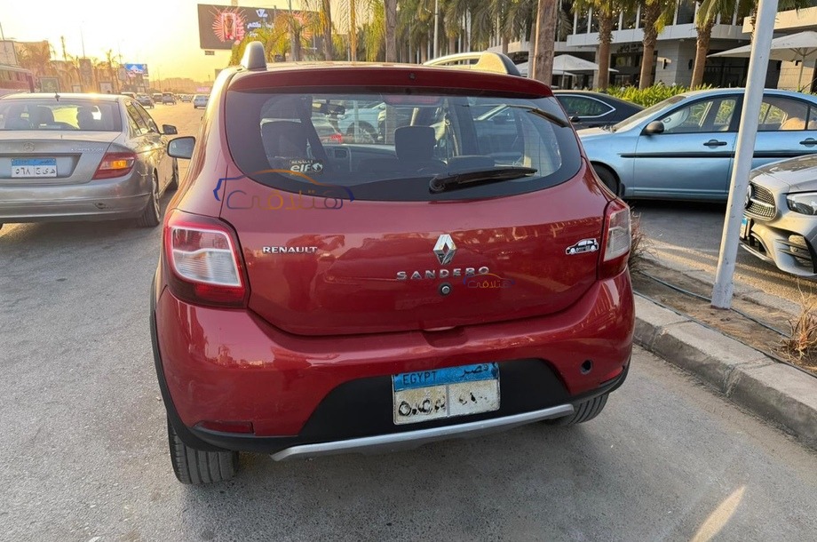 Sandero Step Way Renault Dark red