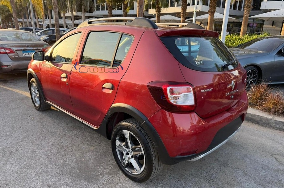 Sandero Step Way Renault Dark red