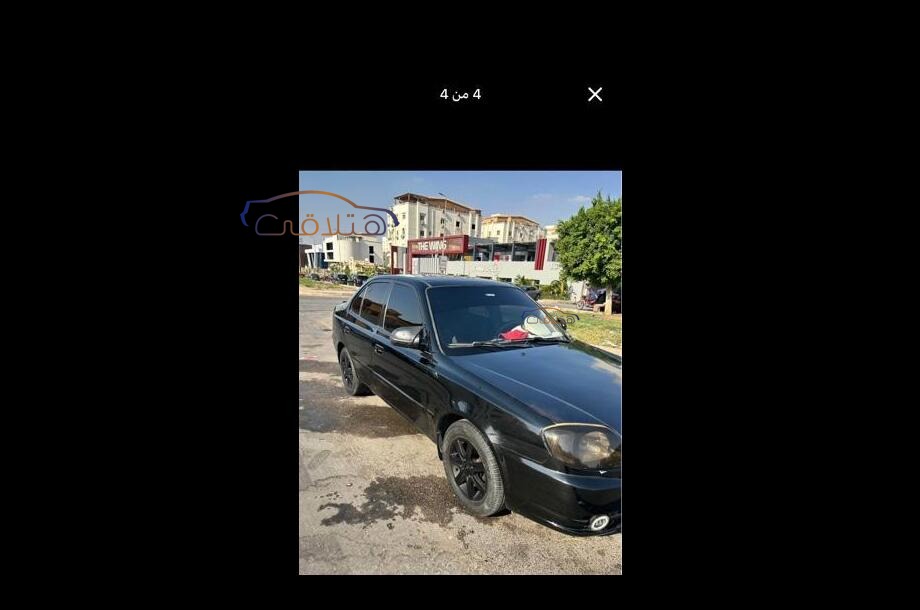 Verna Hyundai أسود