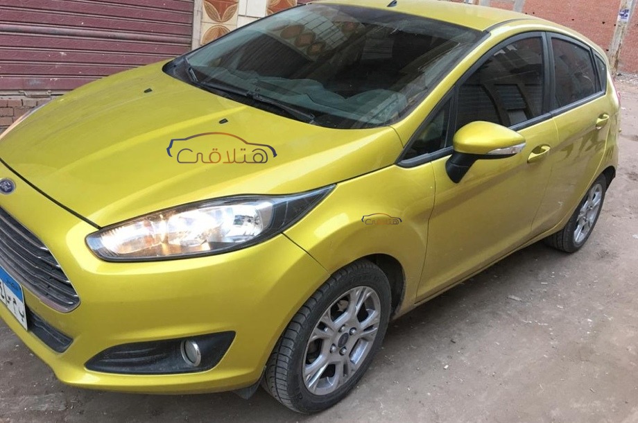Fiesta Ford ذهبي